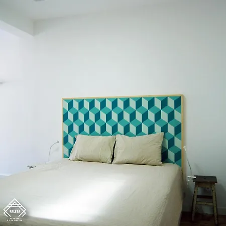 Lovely In Graca Апартаменти *